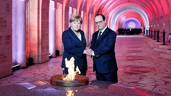 La canciller alemana, Angela Merkel, y el presidente francés, François Hollande.