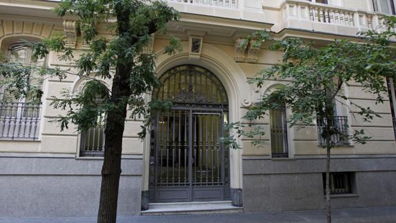 Vista del edificio de la calle Fortuny, 6 en Madrid, una de las sedes del banco suizo Mirabaud en Madrid.