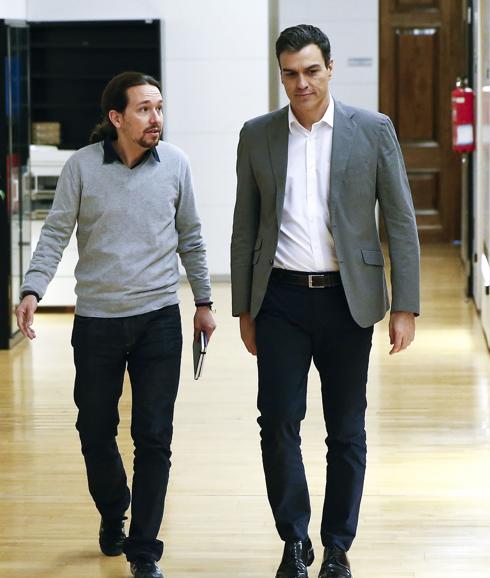 Pablo Iglesias y Pedro Sánchez. 