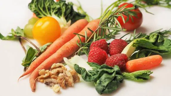 Es más saludable  obtener las vitaminas a través de la alimentación que de los suplementos.  