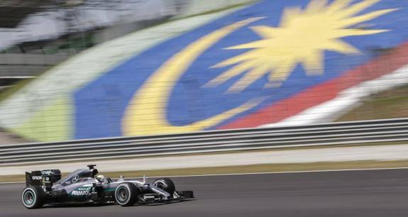 Lewis Hamilton, en el circuito de Sepang.