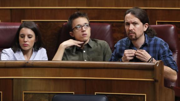 Irene Montero, Iñigo Errejón y Pablo Iglesias en el Congreso.