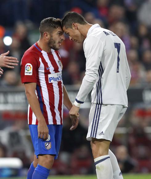 Koke y Cristiano se picaron durante el derbi. 