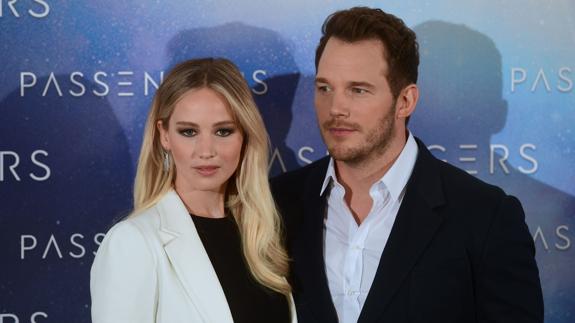 Chris Pratt y Jennifer Lawrence, en la presentación de 'Passengers' en Madrid.