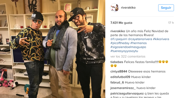 Los hermanos Rivera celebran juntos el día de Navidad.