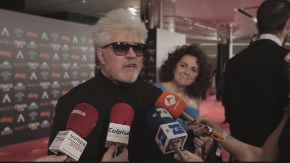 Almodóvar, en la alfombra roja. 