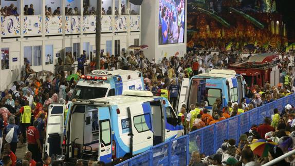 Un accidente con 20 heridos empaña el inicio del Carnaval de Río