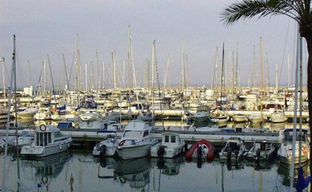 Puerto deportivo de La Duquesa (Málaga).