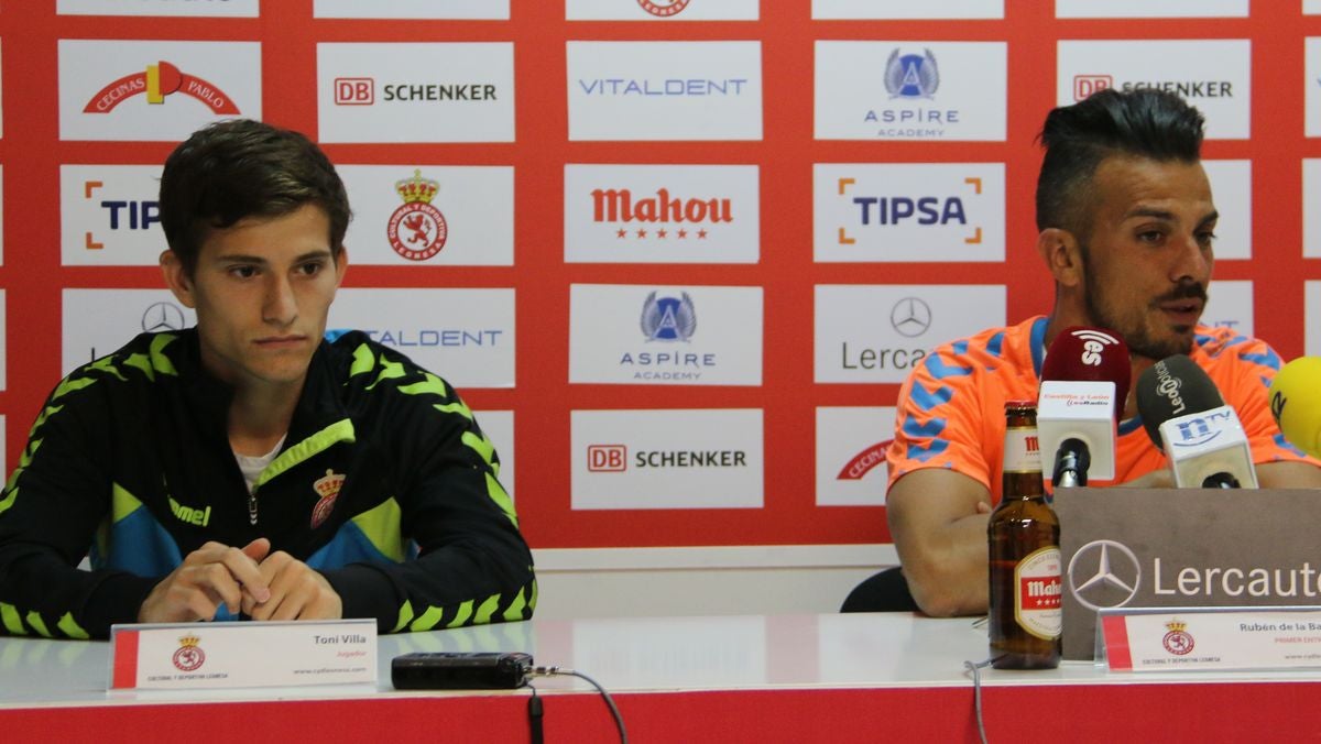 Rubén de la Barrera, junto a Toni en la rueda de prensa de este miércoles.