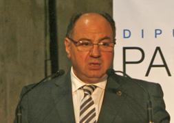 Enrique Martín reclama para Palencia la sede central de las cajas fusionadas