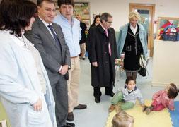 El consejero de Educación inaugura el nuevo colegio de La Lastrilla de Segovia