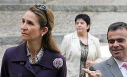 La Infanta anima a los padres a dar ejemplo a sus hijos con la lectura