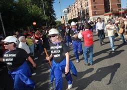Los mineros entran en Palencia entre aplausos y vítores