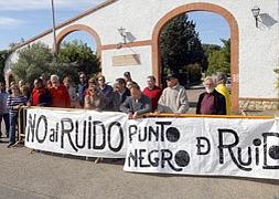 Protesta de los vecinos de El Pinarillo./ vídeo y foto A. Quintero