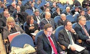 Un momento de la asamblea general del la CRUE celebrada ayer en Salamanca. / David Arranz
