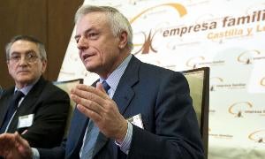 El nuevo presidente de la Asociación de la Empresa Familiar, Gerardo Gutiérrez, del Grupo Gadea, junto al presidente saliente, Ginés Clemente. / Ricado Ordóñez-Ical