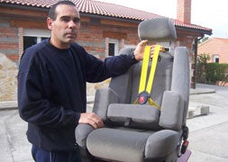 José Manuel Rodrigo con su asiento. / J. F.