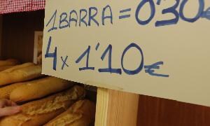 Oferta en la panadería El Pan de César en General Shelly (Delicias). / G. Villamil