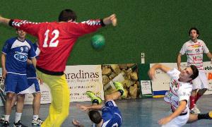 Jugada de ataque del Nava. / El Norte