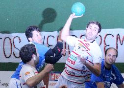 Roberto Turrado, en un partido anterior del Nava. / Prensa BM Nava