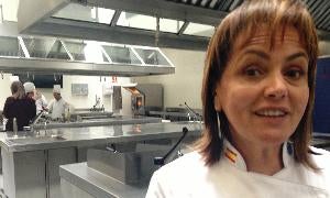 María José San Román, persidenta del jurado, en la Escuela Internacional de Cocina. / N. C.