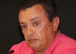 El alcalde de Simancas, Miguel Rodríguez, reconoció en el pleno que en el asunto de las plusvalías el vecino ganó el pleito./ Javier Hernando