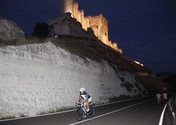 El castillo fue testigo de un bonito homenaje al ciclismo