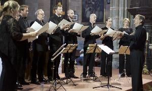 El grupo británico The Tallis Scholars, durante su actuación en Ávila. :: RAÚL HERNÁNDEZ
