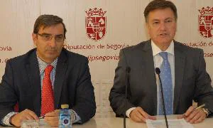 José Luis Sanz Merino y Francisco Vázquez, en la rueda de prensa. / EL NORTE