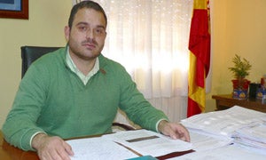 Carlos García / J. F.