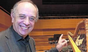 Leo Nucci, en el escenario del Miguel Delibes. / HENAR SASTRE