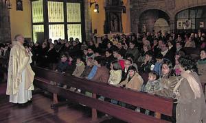 Béjar. Las Candelas llenaron Santa María la Mayor. :: e. g