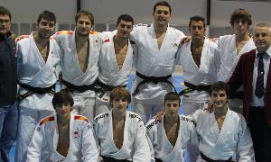 Equipo del Lourdes Tuvasa. / EL NORTE