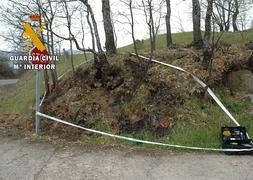 Investigación del incendio llevada a cabo por la Guardia Civil./ El Norte