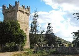 Torre del castillo de Torrepadierne, junto a la granja agropecuaria de experimentación comprada por Grupo Siro. / EL NORTE