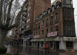 Fachada de un edificio situado en el Paseo de Zorrilla./ G. Villamil