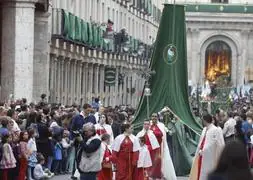 El Rosario del Dolor sale de la Vera Cruz hacia el encuentro en San Pablo./ G. Villamil