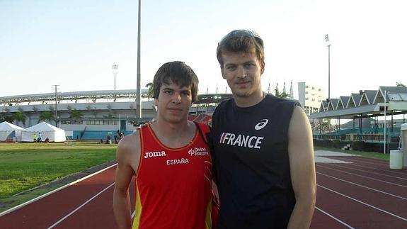 Óscar Husillos, junto a Christophe Lemaitre, en la cita mundial de Nassau.