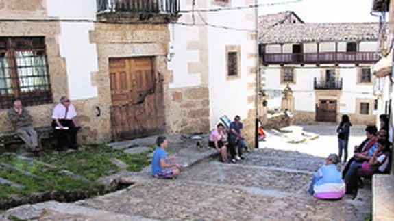 Vecinos de Candelario trasladaron sus inquietudes a IU. 