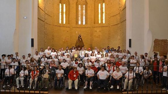 Miembros de Aspaym en un momento de la ruta 