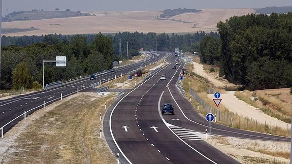 La A-11 en el tramo de Tudela de Duero.