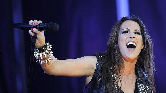 Malú en un concierto.