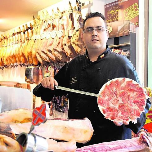 Obligado a 'cortar' kilos antes de cortar jamón