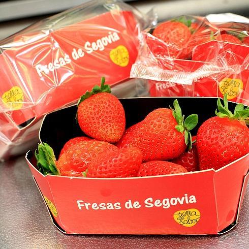 Paquetes de fresas de Segovia que comercializa Mercadona.