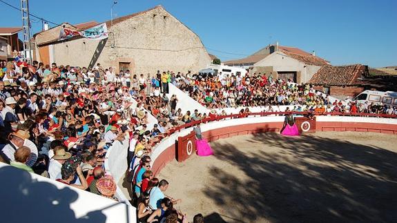 Plaza de toros de Yanguas de Eresma. 