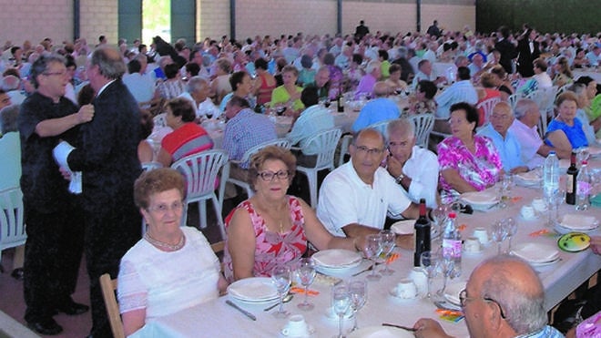 Guijuelo despide las fiestas homenajeando a sus mayores