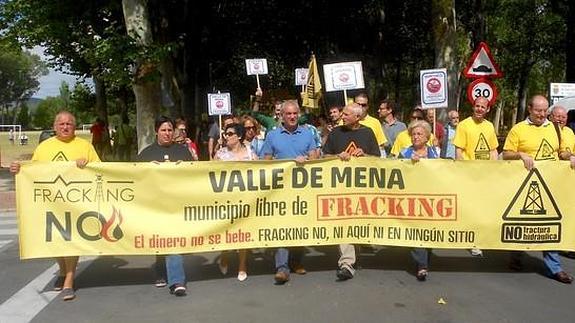 Manifestación en Villarcayo (Burgos), para mostrar el rechazo al ‘fracking’