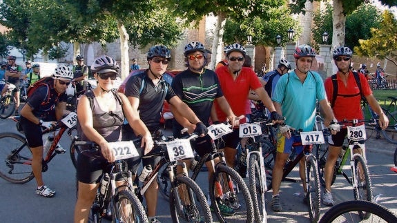 Un total de 415 personas llegadas de diferentes puntos de España participaron en la quedada.