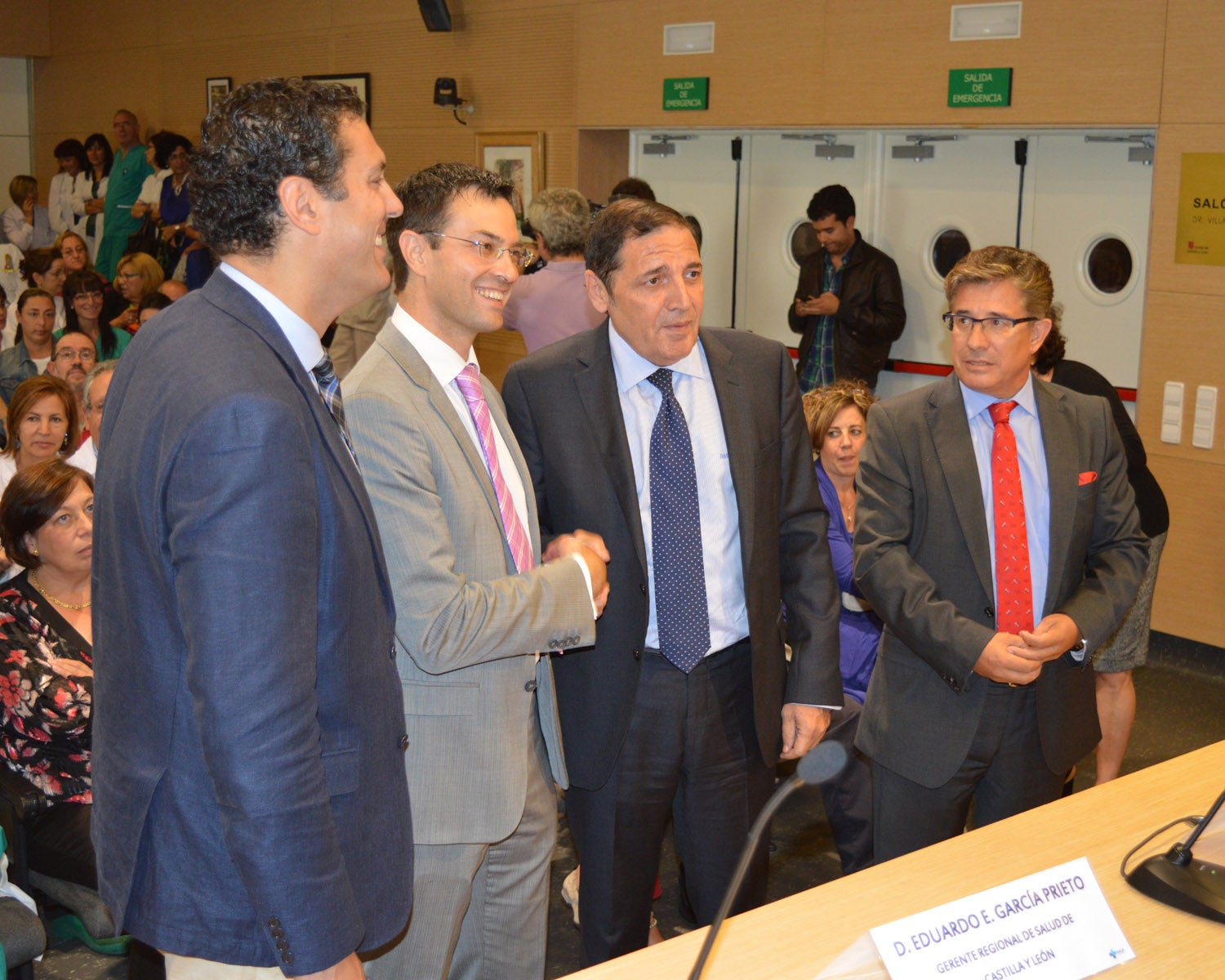 Acto de presentación del nuevo gerente del Complejo Asistencial a los profesionales de la sanidad.