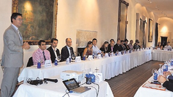 Participantes en el encuentro celebrado ayer en Miróbriga.